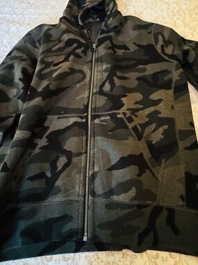 L Polo by Ralph Lauren Men's Camo Zip Hoodie - Gray & Black